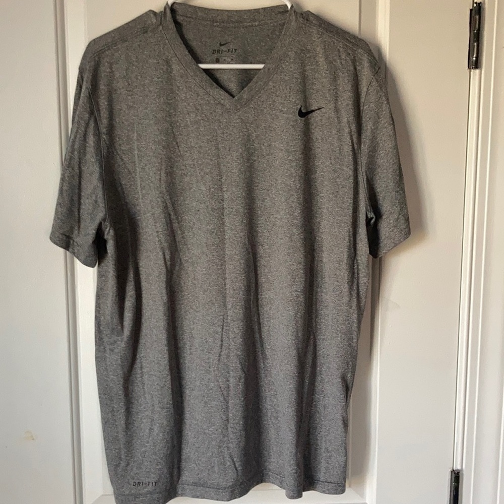 Nike Men’s Dri-Fit T-Shirt. XL
